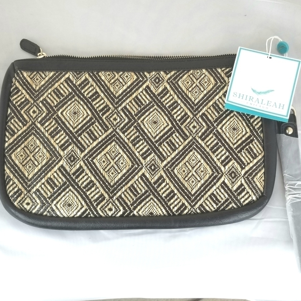 *NWT* SHIRALEAH Black & Tan Straw Zip Clutch